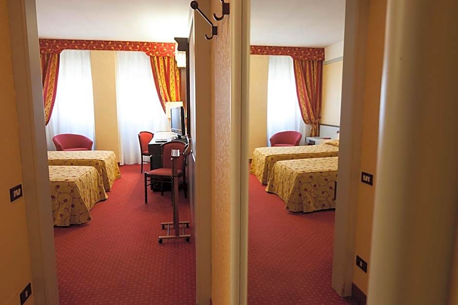 Hotel Maxim