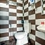 OYO 89583 Grove Hotel