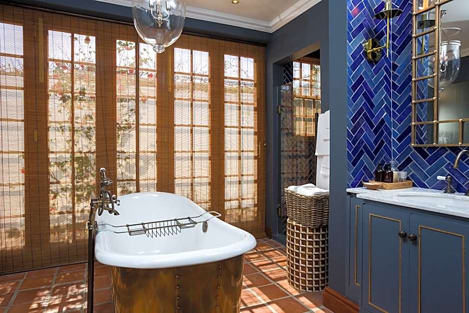 Akademie Street Boutique Hotel