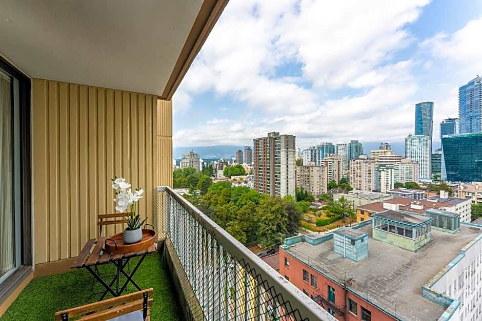 Stunning City View from Modern 2 Bedroom Downtown Apartment