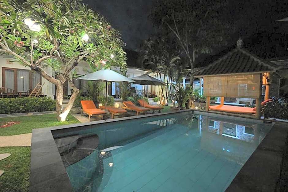 Tiga Naga Villa