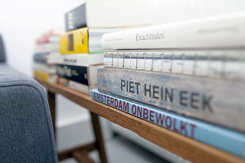 hip & stylish apartment in center, near trainstation, 15 min walk