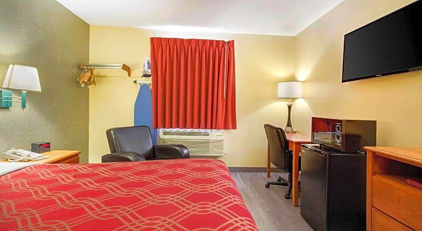 Econo Lodge Lansing - Leavenworth