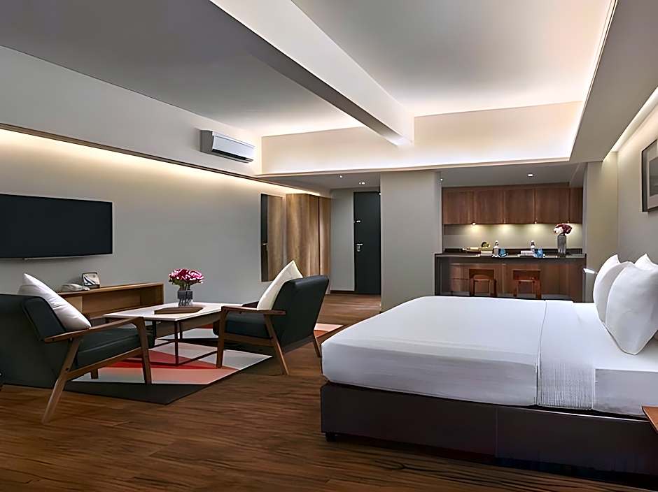 Tropics Eight Suites