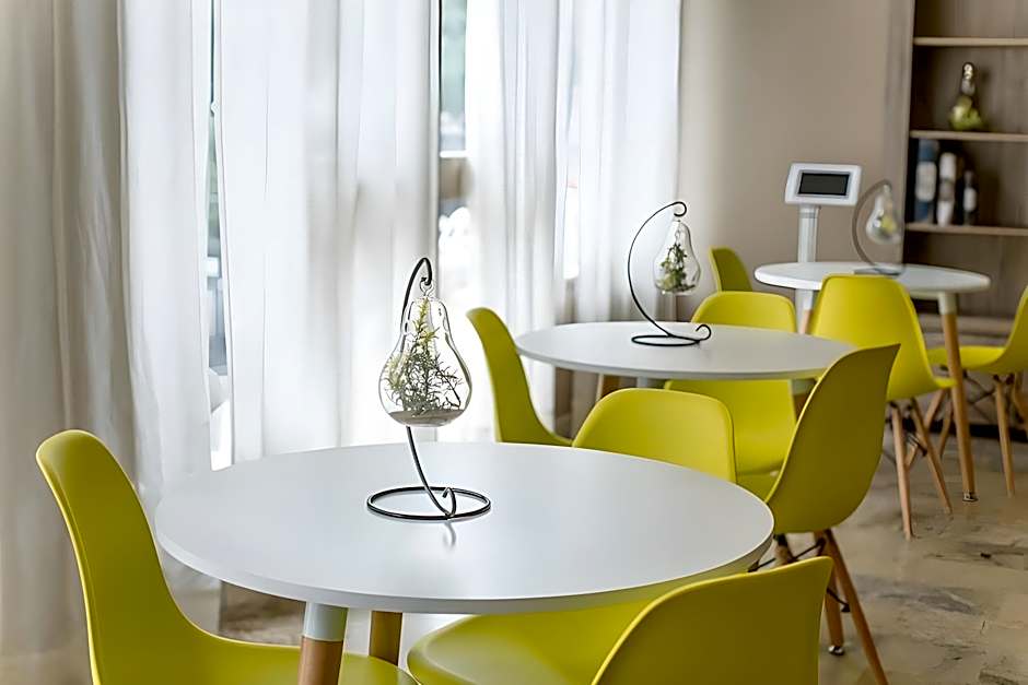 c-hotels International