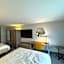 Holiday Inn Express & Suites Port Washington By IHG