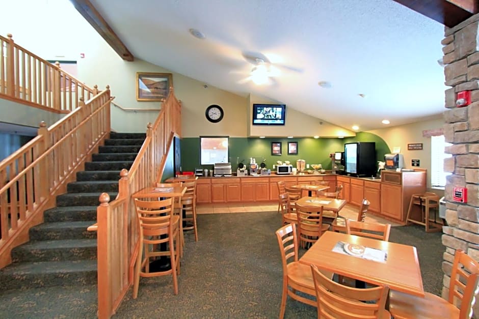 AmericInn by Wyndham Cedar Rapids Airport