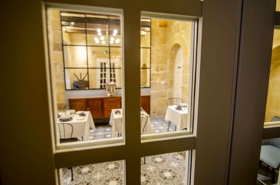 Senglea Suites