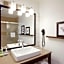 Country Inn & Suites by Radisson, Chippewa Falls, WI