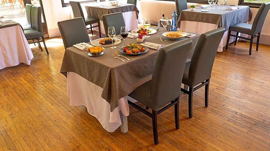 Logis Hotels - Au Colombier du Touron