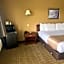 GuestHouse Inn & Suites Montesano