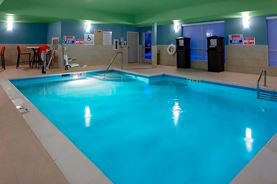 Holiday Inn Express And Suites Wilmington West - Medical Park By IHG