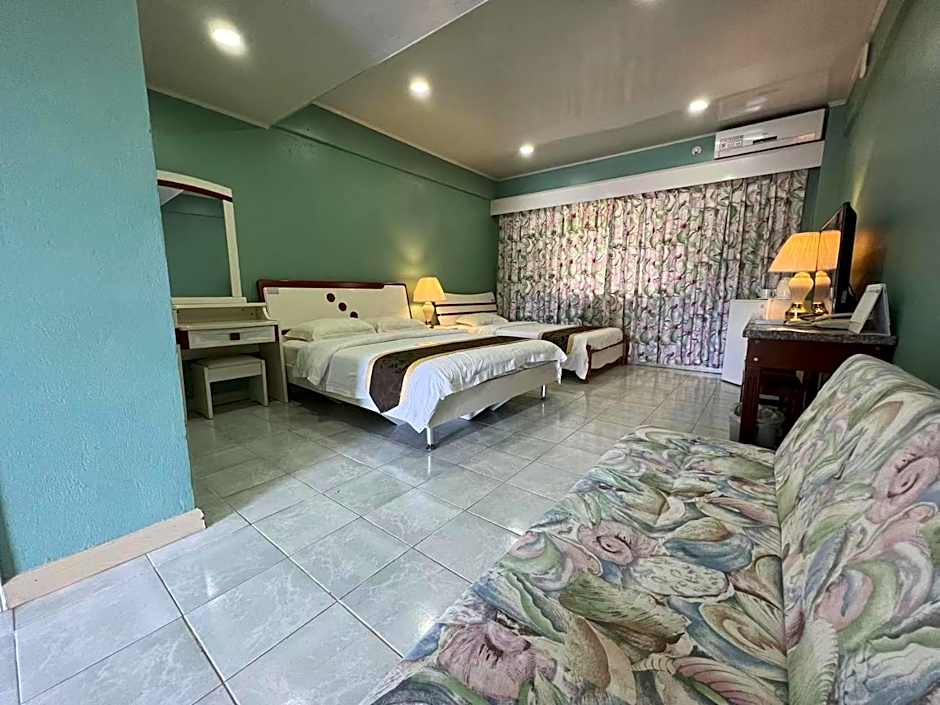 Beach Garden Hotel
