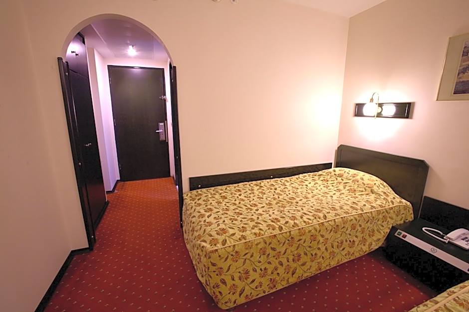 Istanbul Royal Hotel