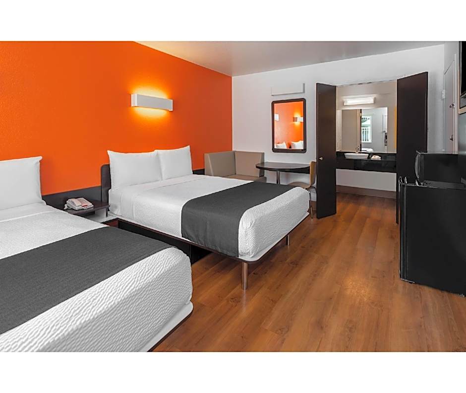 Motel 6 Santa Barbara - Carpinteria South