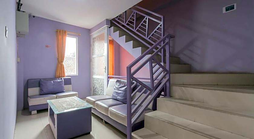 RedDoorz @ Gatot Subroto Street Bandung 3