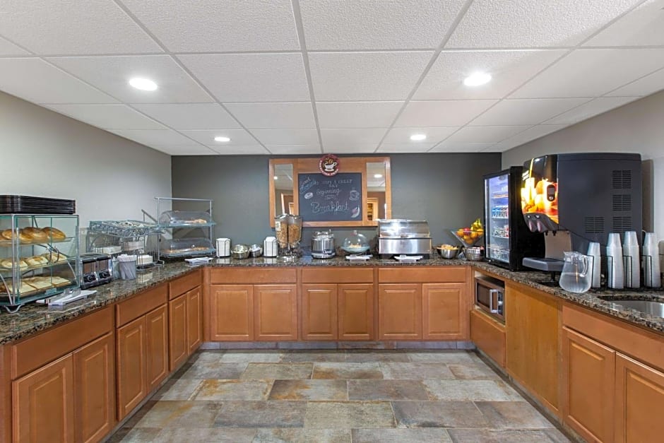 AmericInn by Wyndham Apple Valley