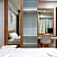 Creston Grand Hotel Suphan Buri