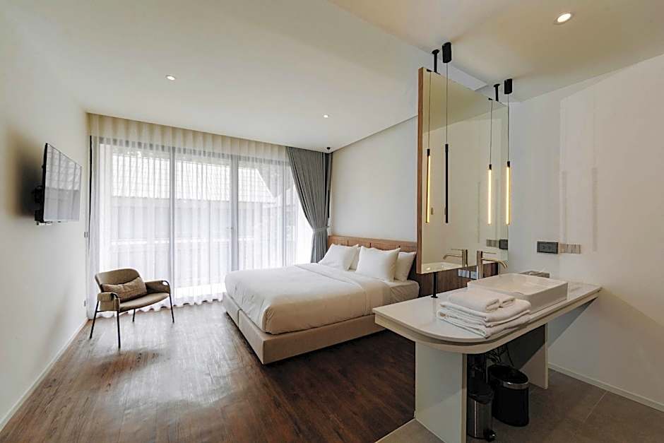 Shanti-Retreat Hotel