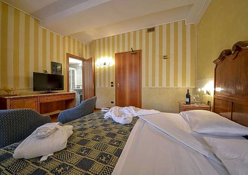 HOTEL PORTA DEL SOLE