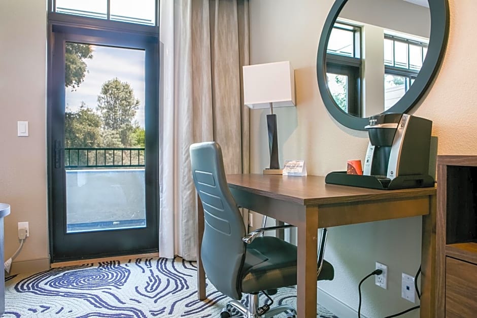 Hotel Siri Downtown - Paso Robles