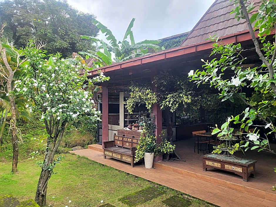 RedDoorz Syariah Near Wisata Durensewu Pandaan