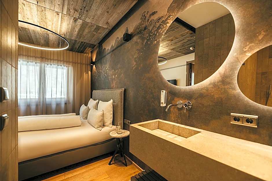 The Black Eagle Luxury Appartements