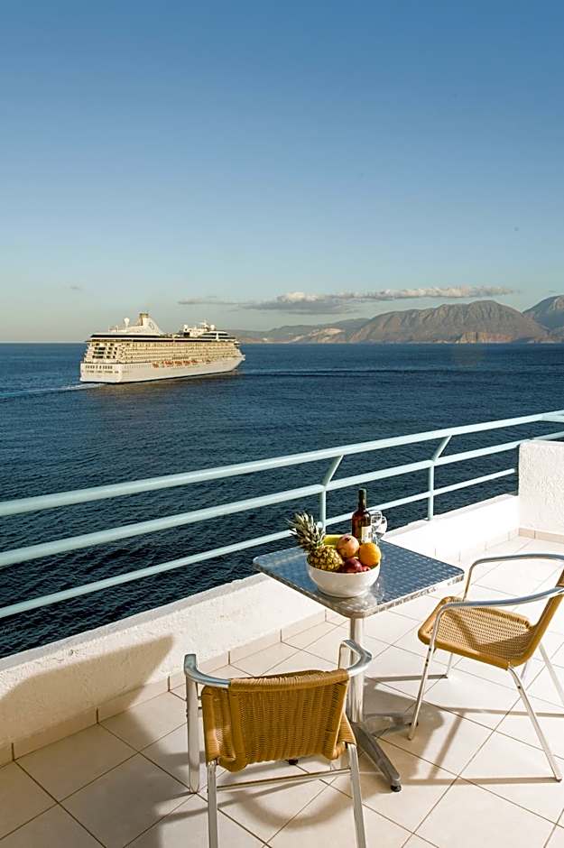 Creta Hotel