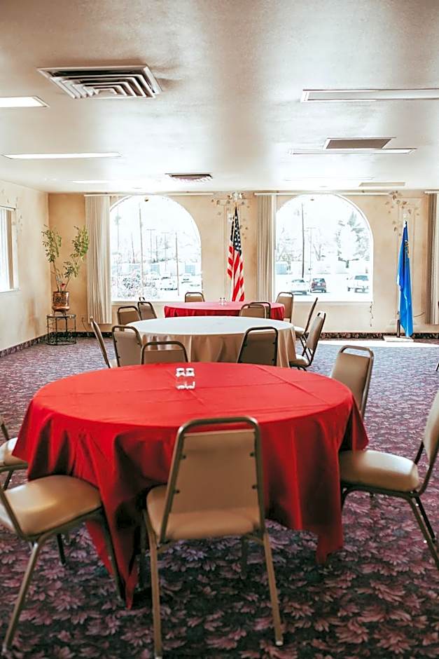 Carson City Plaza Hotel