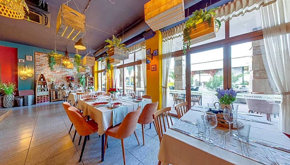 Maria Palace Complex