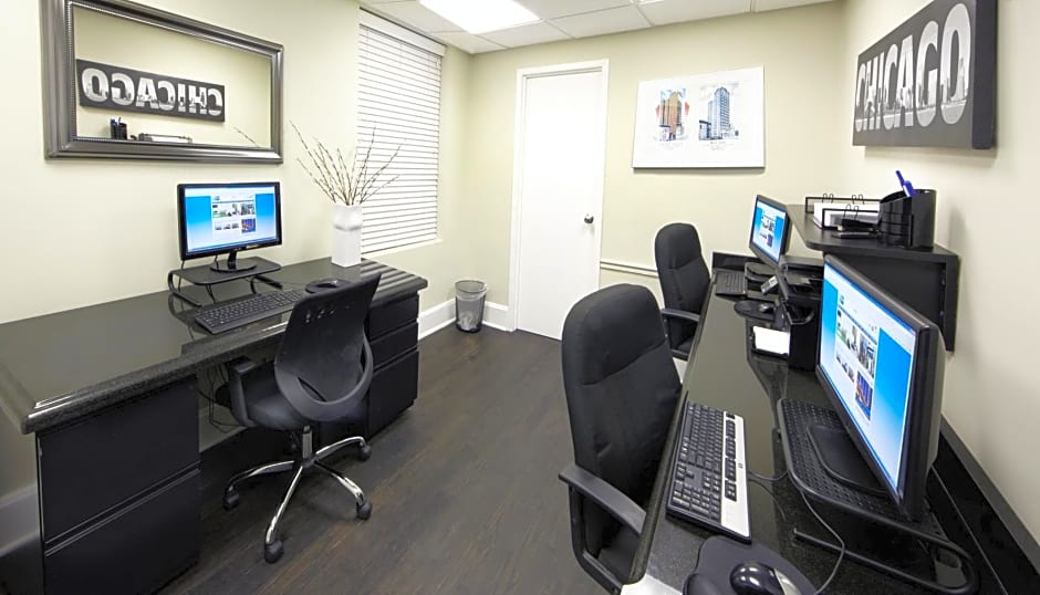 Holiday Inn Express Chicago - Magnificent Mile By IHG