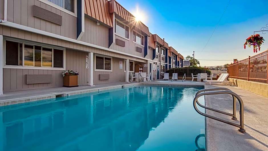 Best Western Hi-Desert Inn