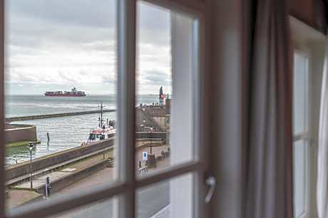 Family Harbor View Room