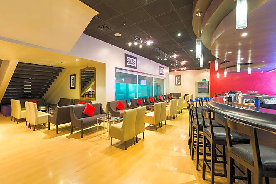 Delfines Hotel & Convention Center