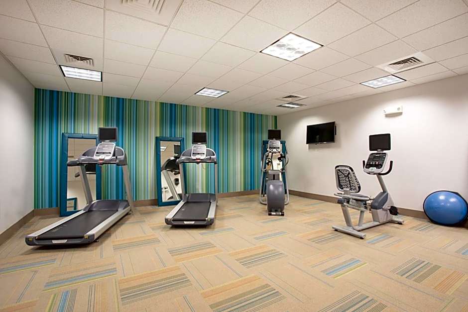 Holiday Inn Express & Suites Manhattan By IHG