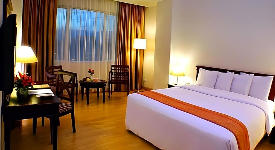 Rocky Plaza Hotel Padang