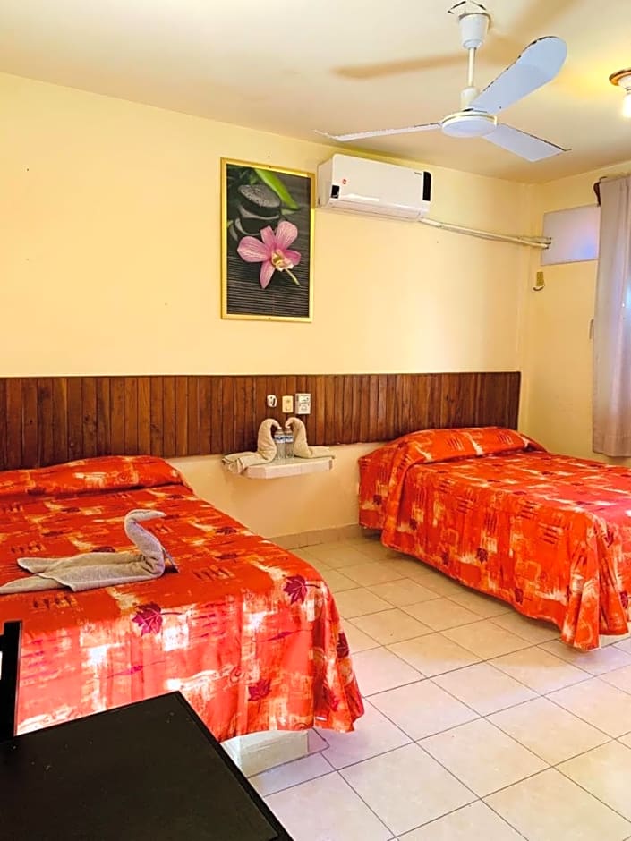 Hotel Sociedad y Maristas