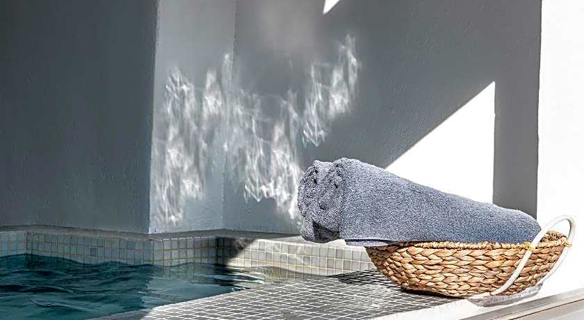Caldera Premium Villas