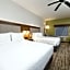 Holiday Inn Express Hotel & Suites Clinton By IHG
