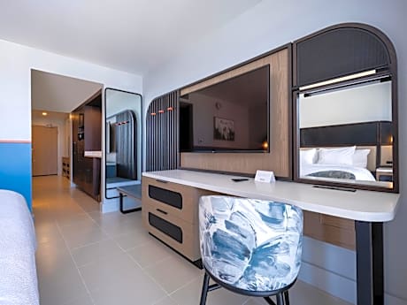 King Suite with Sofa Bed and Balcony