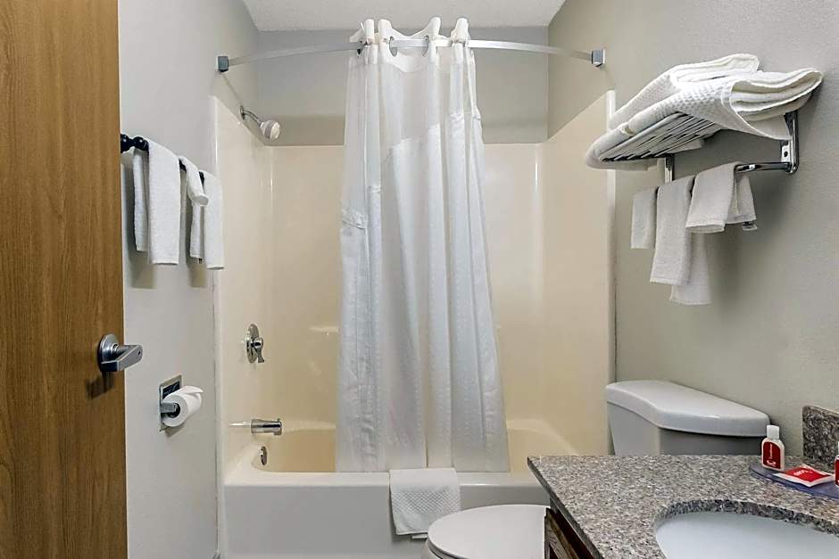 Econo Lodge Inn & Suites Yankton