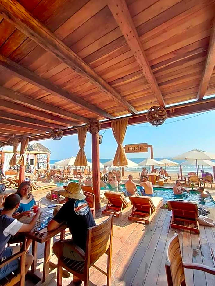 Hotel Nude Zipolite & beach club