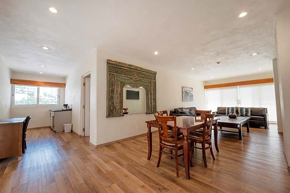 Comfort Inn Monterrey Valle