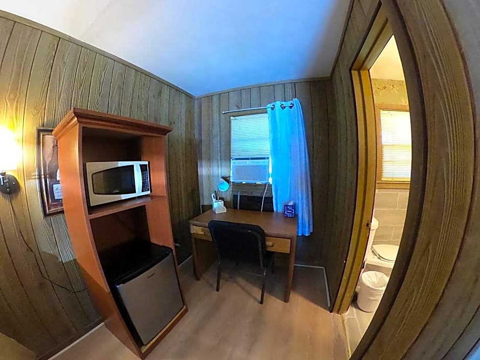 Heart of the Berkshires Motel