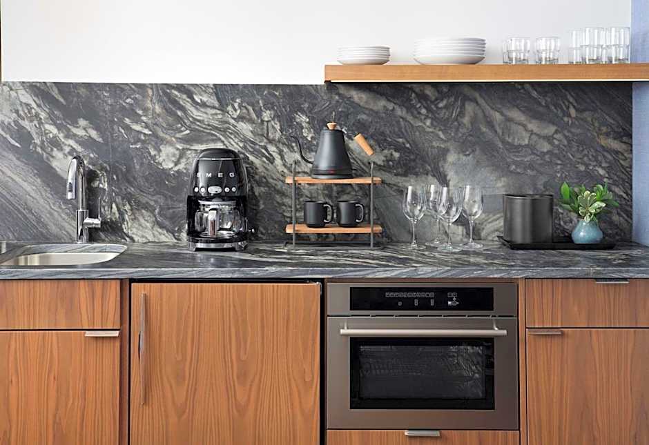 Hotel Alpenrock Breckenridge, Curio Collection by Hilton