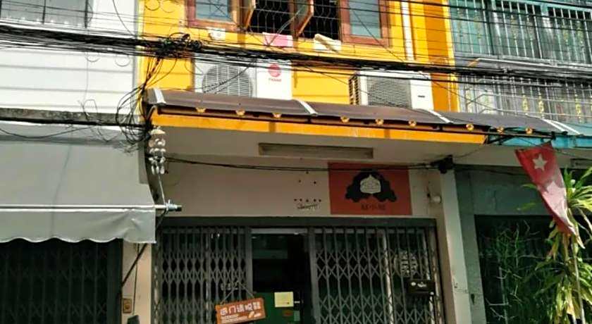 Miss Zhao Hostel – Bangkok, NY