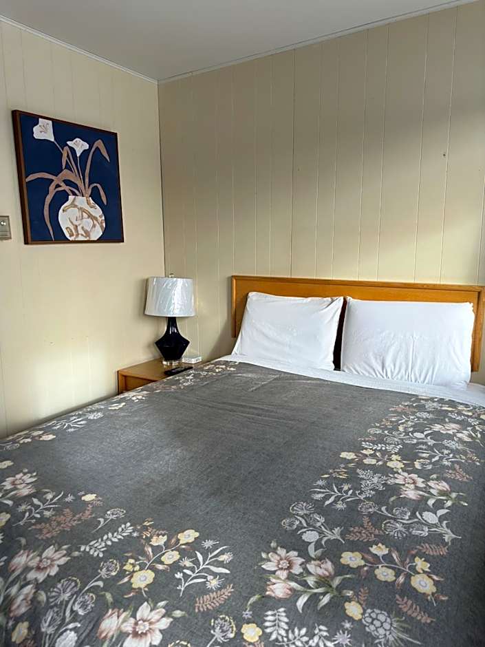 Town and Country Motel