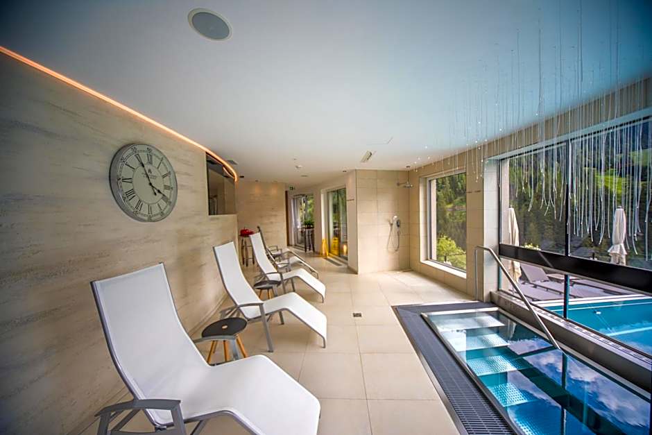 Heart Hotel Grischuna