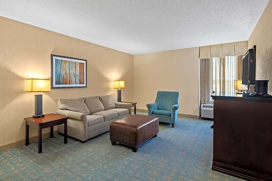 Prado Hotel by Choice Hotels