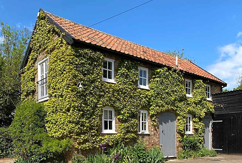 Kings Head Low House